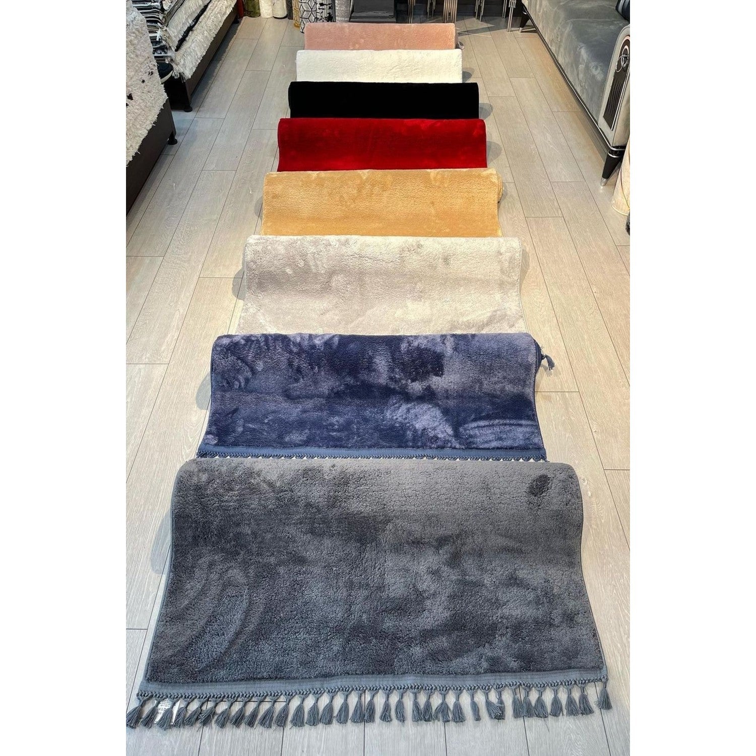 Puffy carpet washable
